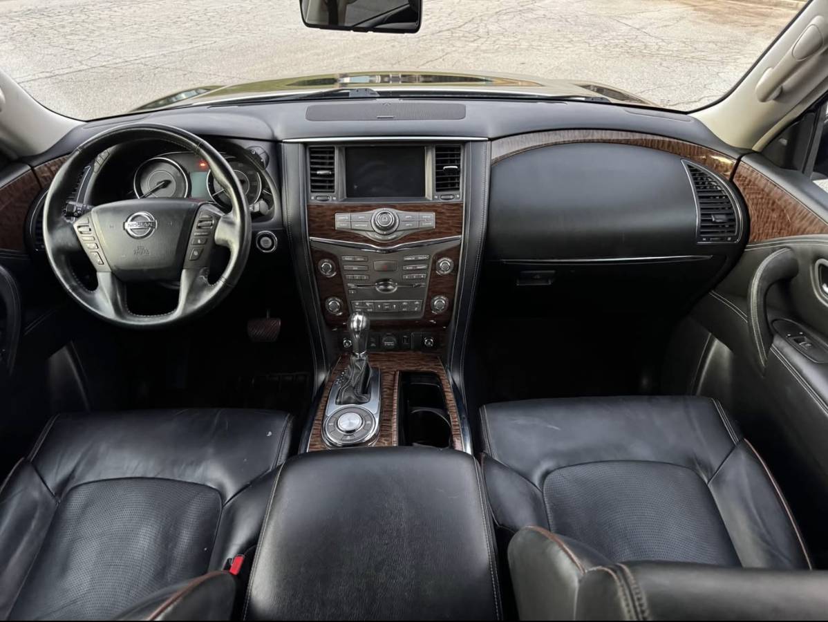 Nissan Armada Platinum