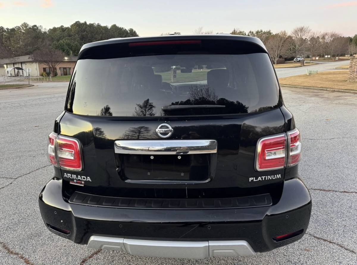 Nissan Armada Platinum